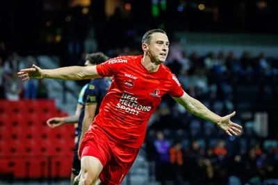 LIVE | Helmond Sport hoopt in eigen huis Jong FC Utrecht te verslaan en tweede zege van het seizoen te boeken