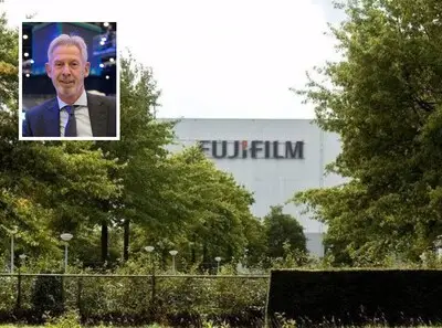 Onno Hoes valt met neus in de boter: werkbezoek aan Japan voor waarnemend burgemeester Tilburg