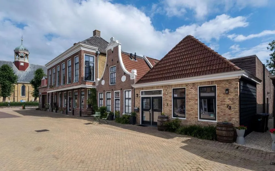 Twee bijzondere huizen te koop in Witmarsum: met een stukje New York en een stukje Bali