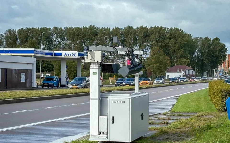 Focusflitser op Overijsselselaan bij Leeuwarden uit voorzorg tijdelijk ingeklapt