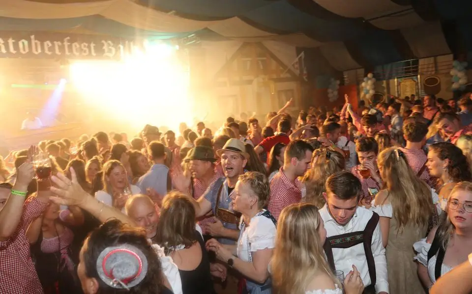 Wat is de charme van Oktoberfest en waar vieren we het in Friesland? ‘Minsken hiene gjin idee wat it wie’