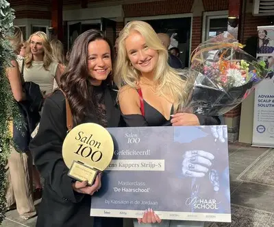 Arena Kappers op Strijp-S beste kapsalon van Nederland: ‘De kroon op ons werk’