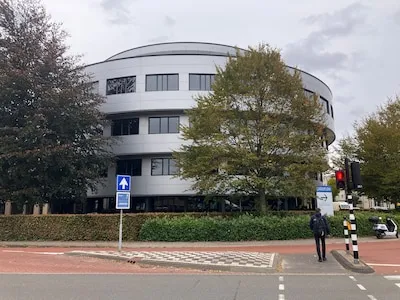Eindhoven wil kantoorgebouw laten ombouwen voor opvang van 265 Oekraïners