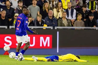 Cambuur-trainer steunt boze Willem II’er Bamba: ‘Als het over donkere jongens gaat, dat mag al helemaal niet’