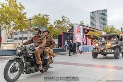 Foto's: zo zag de herdenking en viering van 81 jaar bevrijding in Eindhoven eruit