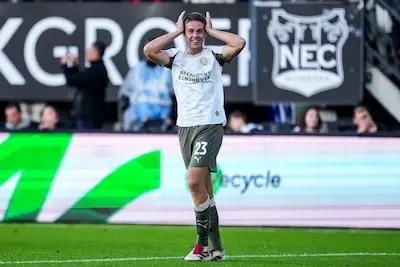 PSV’er Joey Veerman na doelpuntenfestijn in Nijmegen: ‘Dit had niets met voetbal te maken’