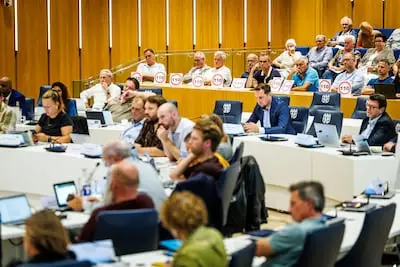 Rielenaren voelen zich niet gehoord: ‘Maximaal 110 arbeidsmigranten past beter bij dorp’