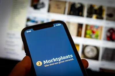 Deal op Marktplaats, maar ‘kopers’ laten mes zien en gaan er met telefoon en iPad vandoor