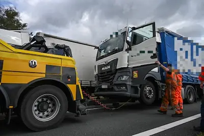 Ongeval met vier vrachtwagens op A58 bij Tilburg