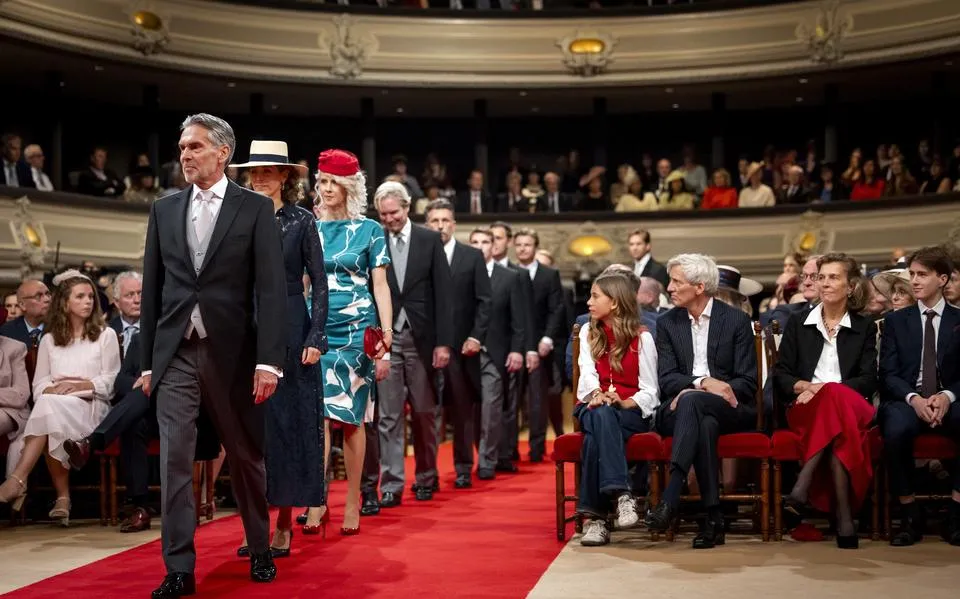 Een lege Troonrede voor een land dat stilstaat | analyse