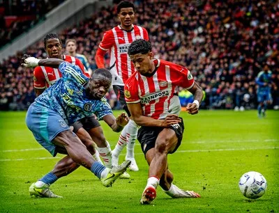 Zo deed PSV het de laatste jaren in eigen huis tegen rivaal Ajax