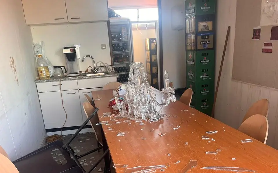 Bouwers praalwagen uit Sint Nicolaasga stappen niet naar de politie