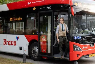 DAF-personeel mag straks op A67 via vluchtstrook files voorbij, andere werkgevers staan in de rij