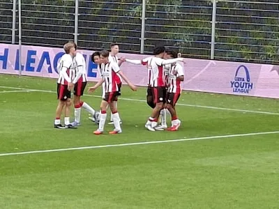 Talenten van PSV leggen Union Sint-Gillis-beloften op de grill en boeken tenniszege: hattrick Bouhoudane (17)
