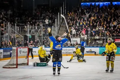 Kölner Haie komt niet met B-ploeg naar ‘Disco-Halle’ in Tilburg: ‘Trappers staat er goed op in Duitsland’