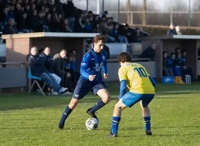 Mariahout-trainer Raijmakers weet wel raad met jonge selectie: ‘Gretige groep die al jaren samenspelen’