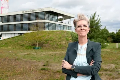 serie afgekocht ed ed20250915 2886 helmond jule frantzen stopt als directeur van het dr knippenbergcollege en gaat naar het eckartcollege