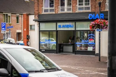 Slagerij Diar aan de Kruisstraat mag van rechter weer open: ‘Anders is het de doodsteek’