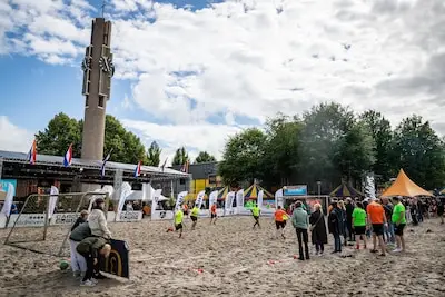 Overlast na festival in Veldhovense wijk waar het al vaker raak is