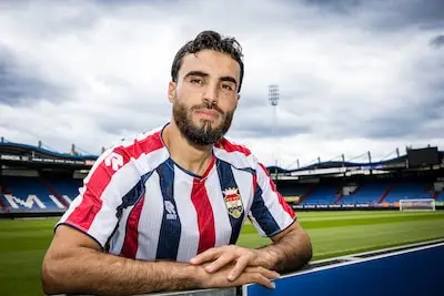 Willem II’er grapt over NAC-verleden: ‘Supporters kwamen vrij massaal op me af, ik dacht: wat gaat hier gebeuren?’