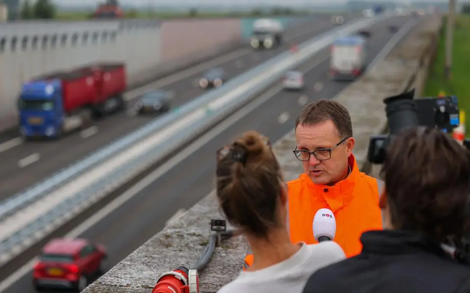 Paul (54) werkte drie jaar aan herstel van tunnel in de A7: ‘Ik ben trots en ook een beetje weemoedig dat het klaar is’