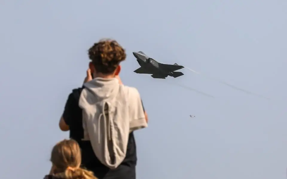 Verse F-35 van Vliegbasis Leeuwarden naar Polen. Maar eigenlijk zijn F-35’s te duur tegen ‘simpele’ drones