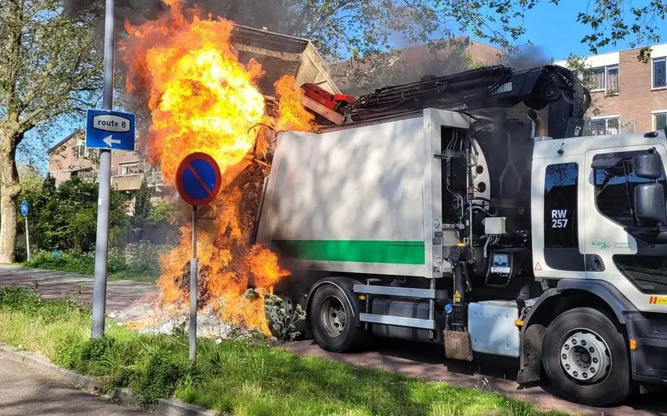 Batterijen in het afval steeds grotere plaag voor Omrin. Meer brandjes bij de afvalverwerking in Heerenveen