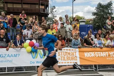 Hardlopers aanmoedigen? Met deze app volg je deelnemers van de Tilburg Ten Miles