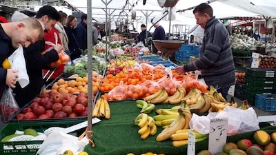 Beter laat dan nooit: de verhuizing van de zaterdagmarkt wordt groots gevierd