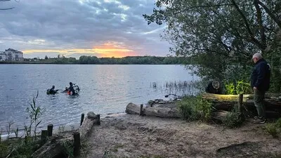 Gat van Waalre een stukje schoner: ‘We gebruiken de plas, dus we zorgen er ook voor’