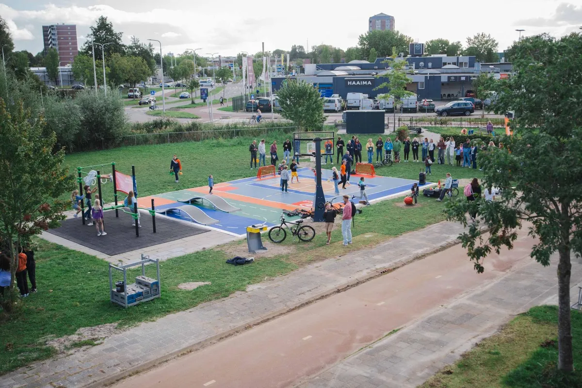 Leeuwarden Oost moet leefbaarder en welvarender worden. ‘Het raakt me dat er nog steeds zoveel armoede is’