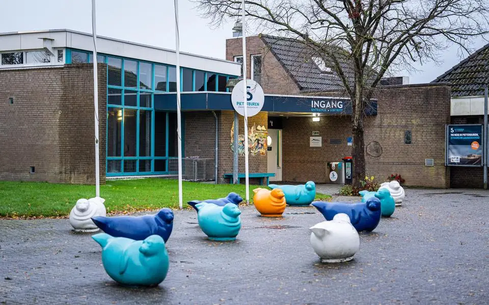 Streep door verkoop van oude zeehondencrèche Pieterburen. Recreatieondernemer trekt zich terug