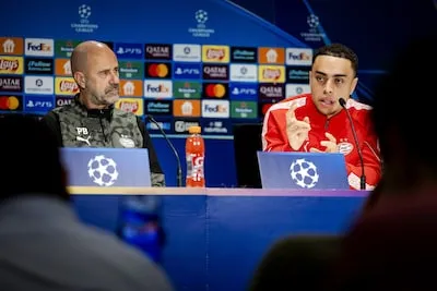 LIVE | Peter Bosz over laatkomer Sergiño Dest: ‘Afspraken gemaakt, daar moet je je aan houden’