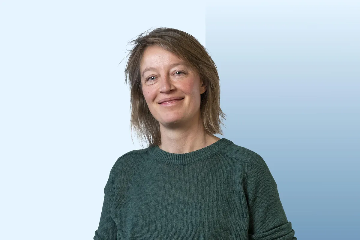 Straks dondert de massa over me heen. Of erger, een kind | column Maaike Borst