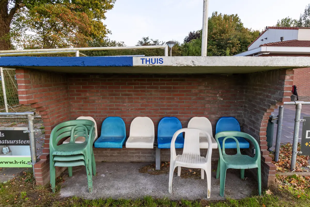 Bij Fochteloo kun je in het weekend een kanon afschieten. ‘We hebben hier alles, behalve een elftal’