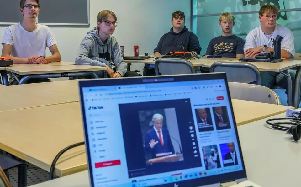 Vijftien jongeren, vijf filmpjes en één vraag: werkt politiek op TikTok? ‘Oh God, Baudet’
