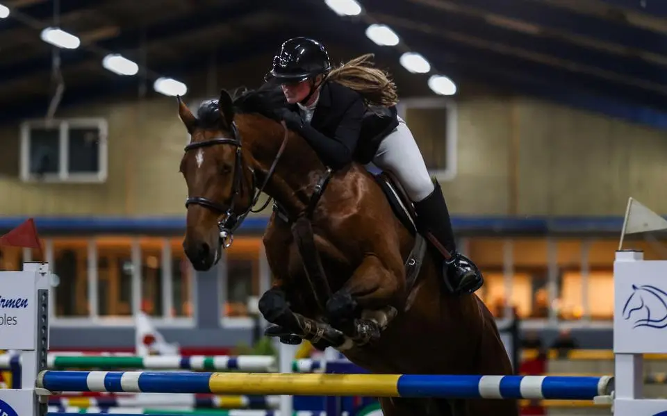 Verrassende winnaar bij Jumping Franeker. ‘Ik had nooit gedacht dat ik sneller zou zijn dan haar’