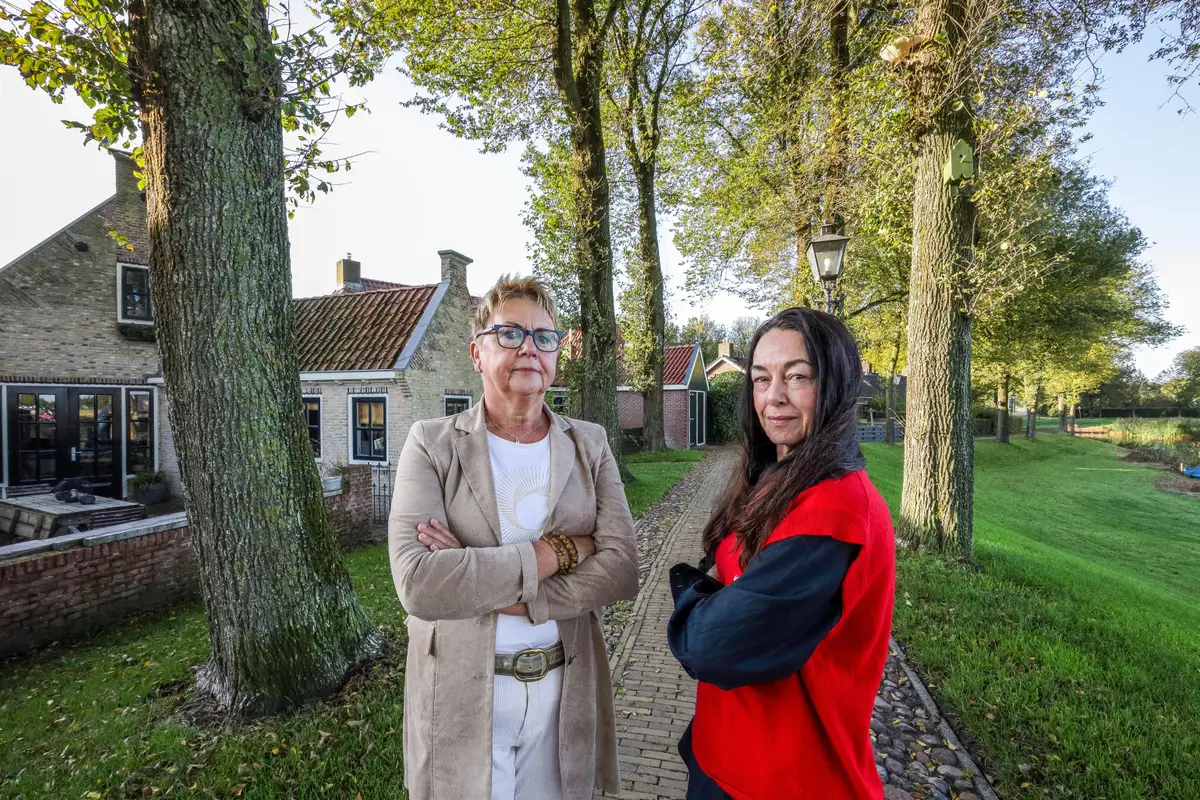 Barsten, scheuren en kieren in huizen Sloten, maar gemeente geeft niet thuis
