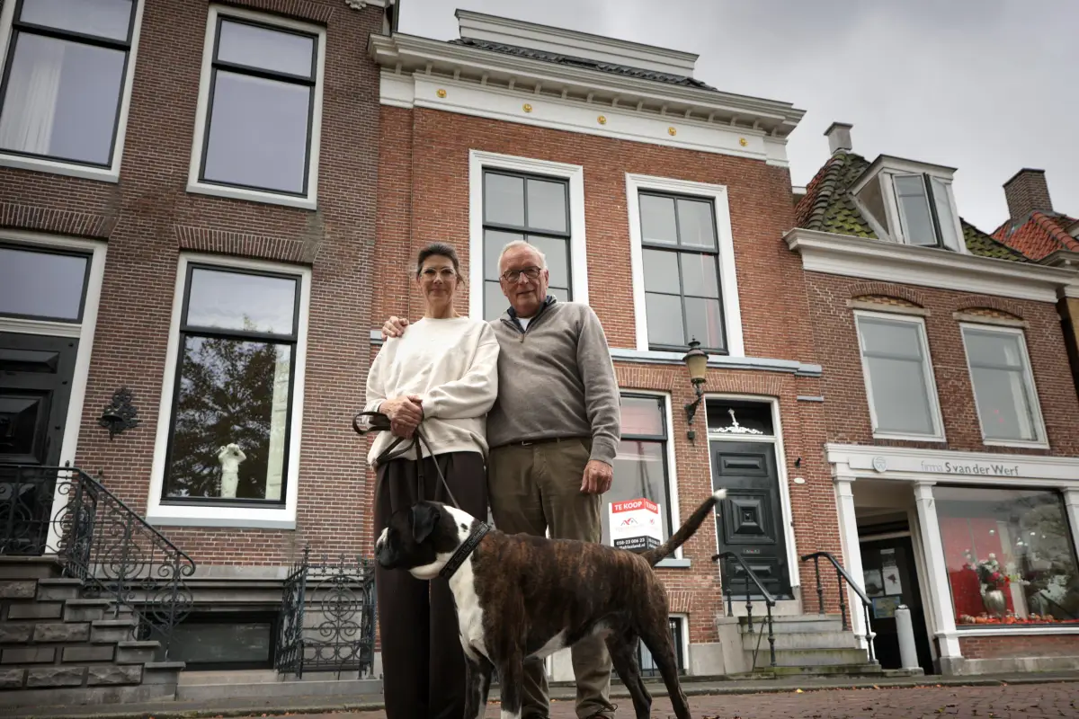 John en Judith verkopen het ‘mooiste plekje van Harlingen’ voor 1.150.000 euro: ‘Het maakt veel indruk’