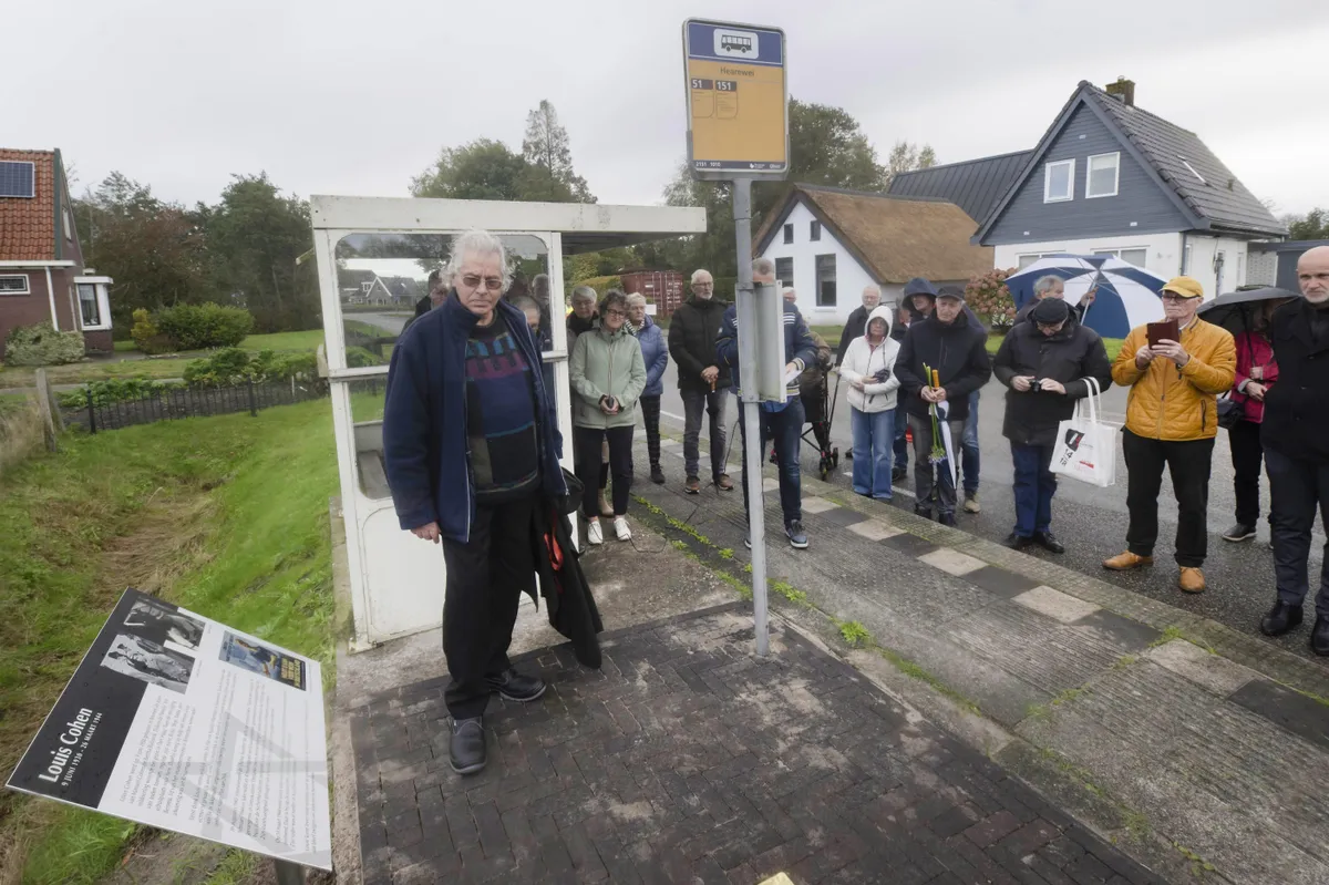 Ruim 80 jaar geleden werd Louis (13) vermoord, nu heeft hij een eigen struikelsteen in Damwâld