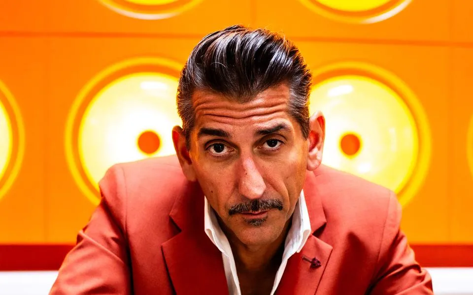 Twee jaar Danny Vera (48) in een boek. ’Het lijkt mij leuk dat mijn dochter kan lezen hoe mooi dit avontuur was’