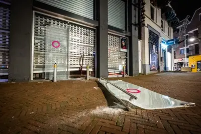 Inbraak bij juwelier aan de Aarkade in Alpen aan den Rijn, verdachten nog zoek