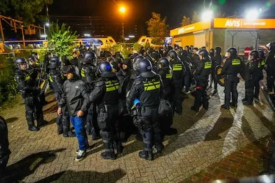 230 aangehouden Napoli-fans weer vrij, maar ze mogen niet naar de wedstrijd tegen PSV