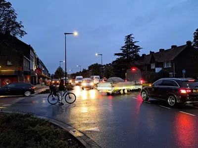 Verkeer mijdt deels afgesloten Leenderweg bij Eindhoven: verkeerschaos valt nog mee