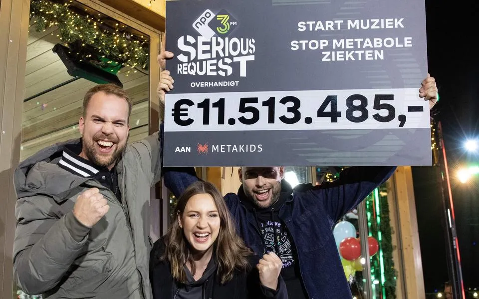 3FM-dj Sophie Hijlkema uit Leeuwarden weer in Glazen Huis