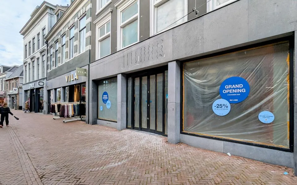 Deze winkel komt in de oude Blokker aan het Ruiterskwartier in Leeuwarden