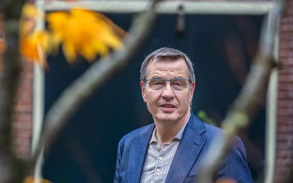 VVD’er Harry Bevers zegt eerlijk: er moet minder geld naar zorg. ‘In Nederland willen we alles, maar we willen geen keuzes maken’