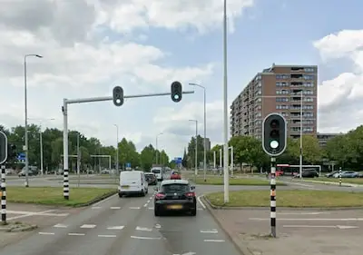 Gewonde bij verkeersruzie in Eindhoven: twee automobilisten op de vuist