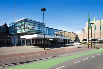 Julia Moa Caprez en Igor Sellem brengen circus naar Tilburg