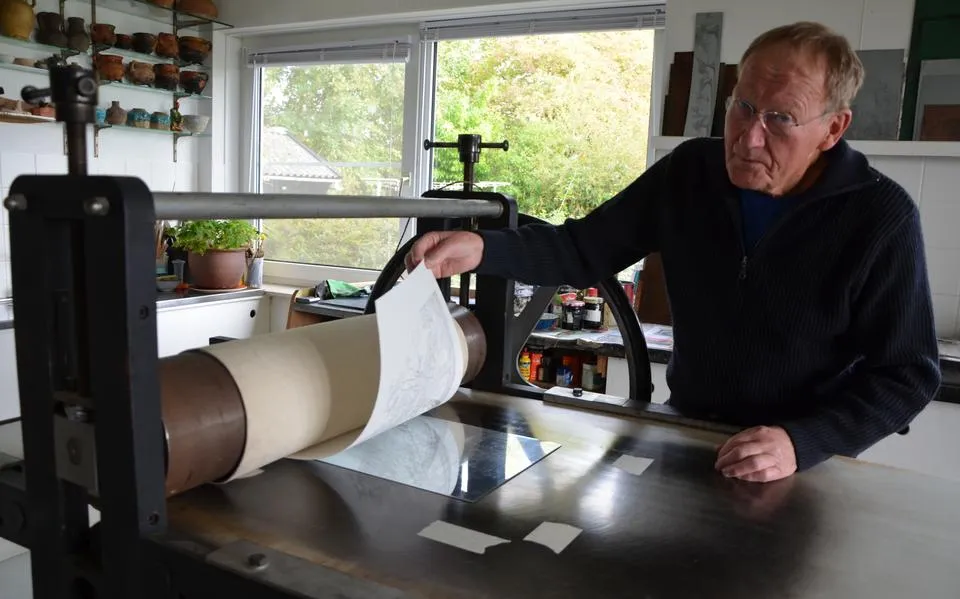 Reinder Homan maakt ets voor Rijksmuseum.  ‘Je moet geen jachtig mens zijn om dit te kunnen maken’